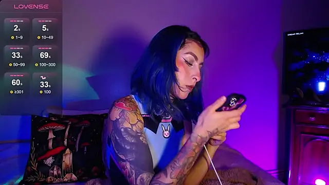 Cinamoonn online show from 01.28.25