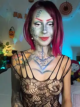 Cinamoonn online show from 10.25.25