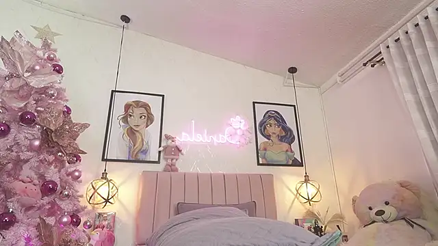 dani parker  online show from 11.15.25