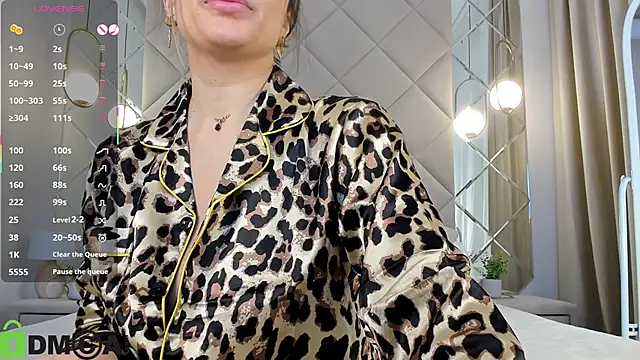 Larrine Morgan online show from 11.03.25