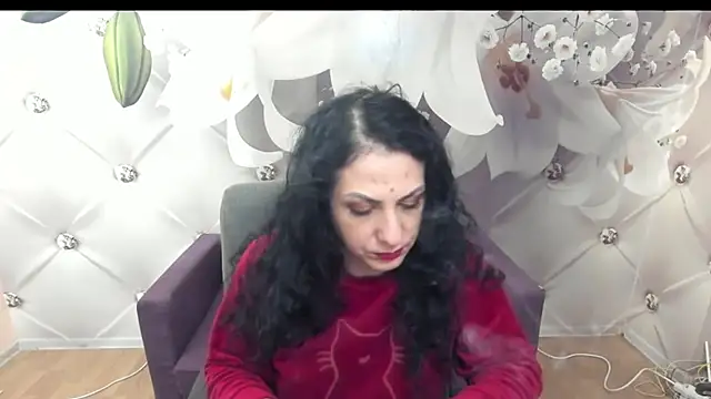 SweetArtemis online show from 01.05.25