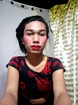 Snapshot of ToKeNa chatting on 12.22.24 ToKeNa online show from 12.22.24