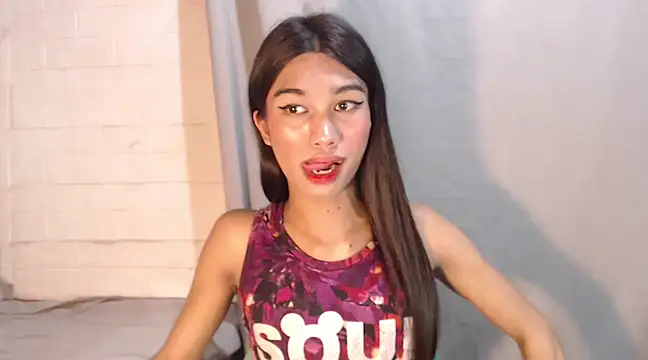 Snapshot of ToKeNa chatting on 01.28.25 ToKeNa online show from 01.28.25