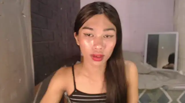 Snapshot of ToKeNa chatting on 02.01.25 ToKeNa online show from 02.01.25