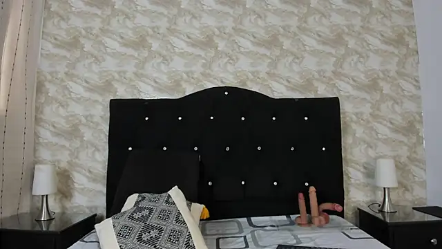 Keira Lennox online show from 10.17.25