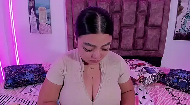 Snapshot of NaughtyAnaa chatting on 01.21.25 NaughtyAnaa online show from 01.21.25