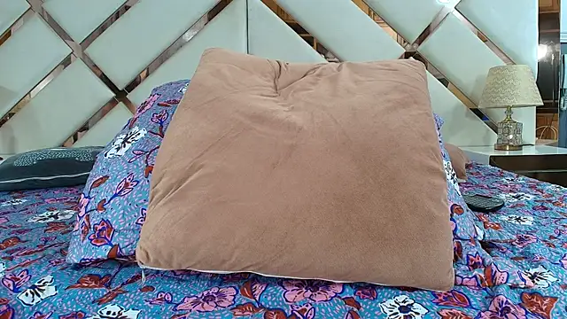 Snapshot of NaughtyAnaa chatting on 03.06.25 NaughtyAnaa online show from 03.06.25