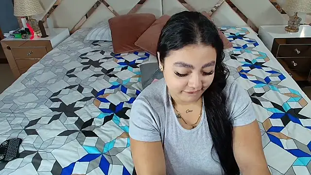 Snapshot of NaughtyAnaa chatting on 03.18.25 NaughtyAnaa online show from 03.18.25