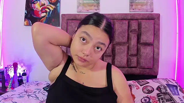 Snapshot of NaughtyAnaa chatting on 09.23.25 NaughtyAnaa online show from 09.23.25