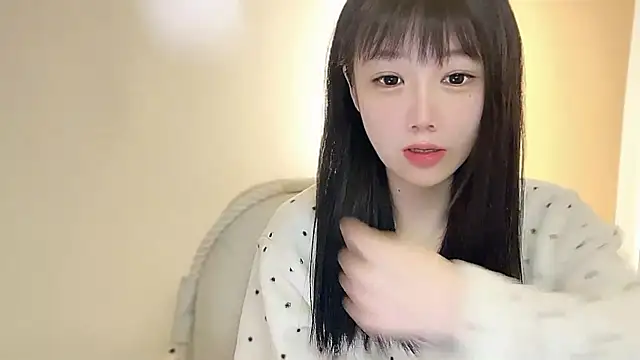 Snapshot of Villagechief chatting on 10.24.25 Villagechief online show from 10.24.25