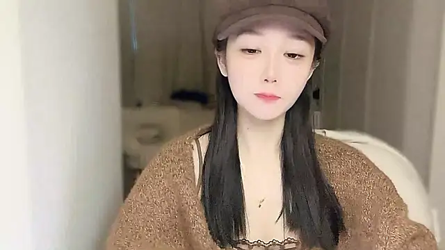 Snapshot of Villagechief chatting on 11.08.25 Villagechief online show from 11.08.25