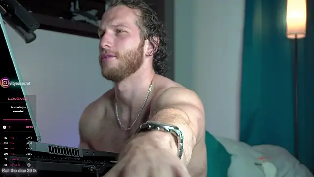 Snapshot of VIktorSecret chatting on 10.01.25 VIktorSecret online show from 10.01.25