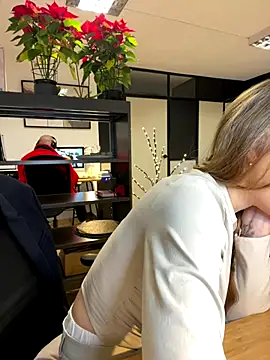 EmaSalis online show from 12.02.24