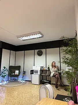 EmaSalis online show from 12.18.24