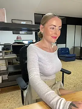 EmaSalis online show from 01.31.25