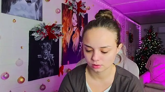 Misss Vikk online show from 12.18.25