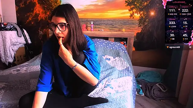 MollyLollipop online show from 03.19.25