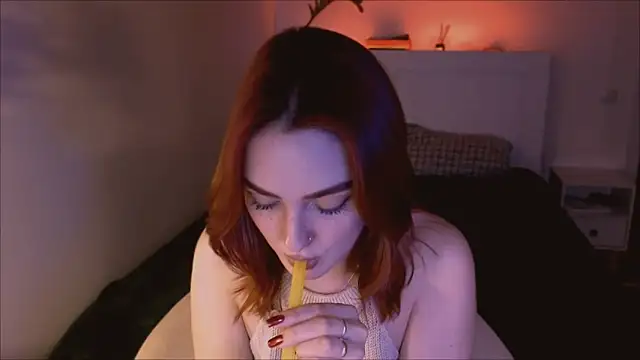 LilyFarey online show from 12.02.24