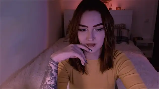 LilyFarey online show from 01.15.25