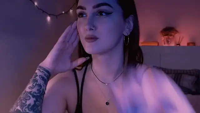 LilyFarey online show from 01.18.25
