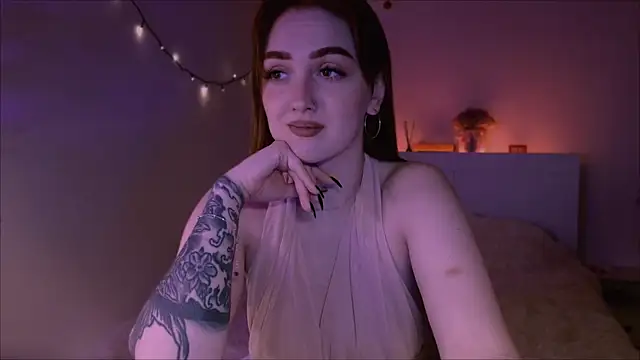 LilyFarey online show from 03.03.25