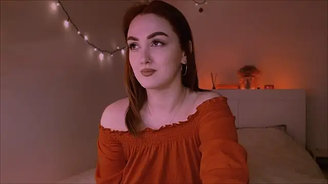 LilyFarey online show from 03.07.25