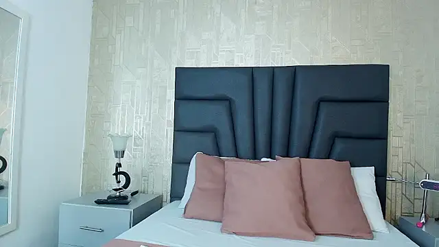 Isabella Harley online show from 01.16.26