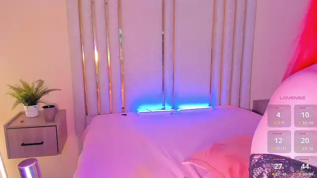 Saekohofman online show from 10.18.25