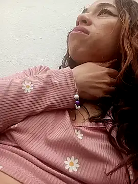Snapshot of ZulyMichels chatting on 12.19.24 ZulyMichels online show from 12.19.24