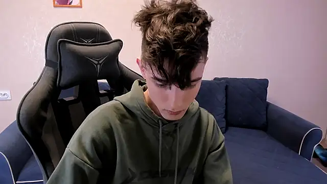 James Mills online show from 10.25.25