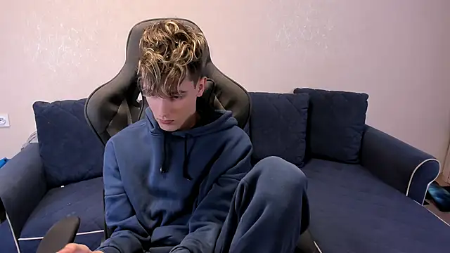 James Mills online show from 11.11.25