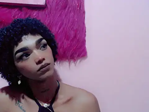 nickyminach  online show from 01.13.26