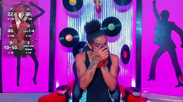 nickyminach  online show from 04.14.26