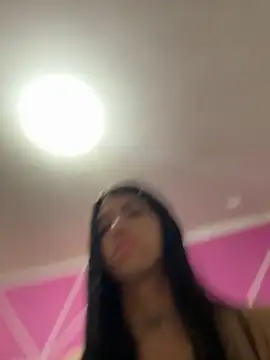 Ortegakim online show from 10.19.25