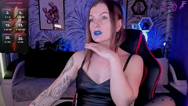 Devi Evi online show from 02.08.26