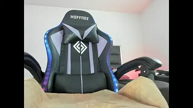 Snapshot of IcemanGHz chatting on 02.08.25 IcemanGHz online show from 02.08.25