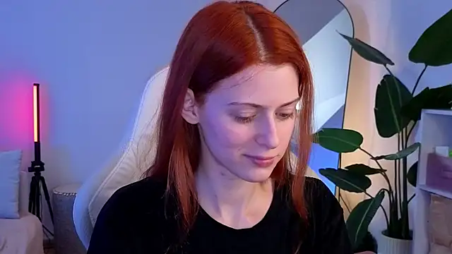 doll lesli online show from 11.10.25