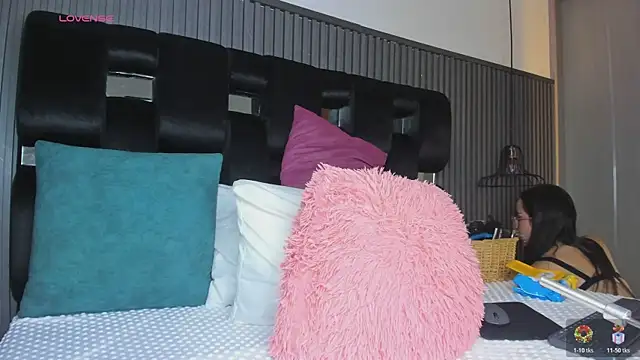 levana1 online show from 12.02.25