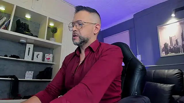 MrFrank tattoo online show from 11.15.25