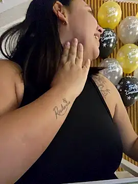 Snapshot of LizzRouse chatting on 02.17.26 LizzRouse online show from 02.17.26