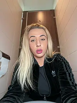 Strongqueen online show from 03.21.26