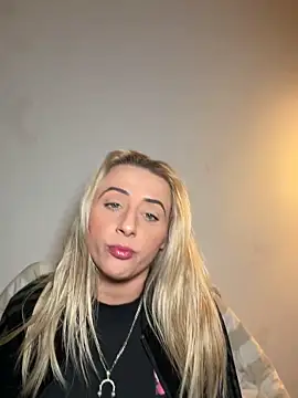 Strongqueen online show from 03.27.26