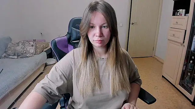 Snapshot of stella_vestal chatting on 11.15.25 stella vestal online show from 11.15.25