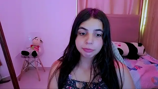 Snapshot of _elenna chatting on 06.11.26 elenna online show from 06.11.26