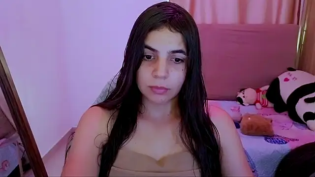 Snapshot of _elenna chatting on 06.19.26 elenna online show from 06.19.26