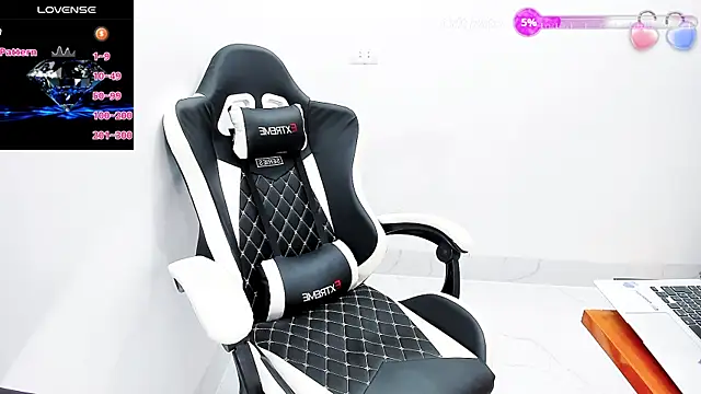 Naughty--asian online show from 09.28.25