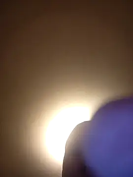 Snapshot of BBWQUEENBEEE chatting on 11.16.25 BBWQUEENBEEE online show from 11.16.25