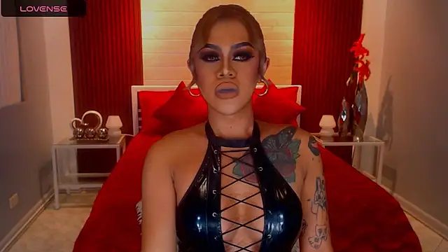 StellaStrong30 online show from 11.10.25