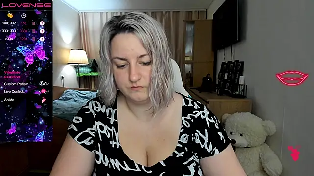 Christen John lover online show from 02.10.25