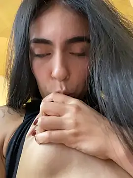 DaphneUwu online show from 02.23.26